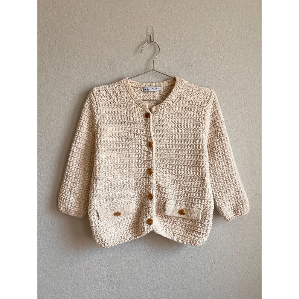 Zara Half Sleeve Knit Cardigan with Gold Buttons in Cream Size MEDIUM